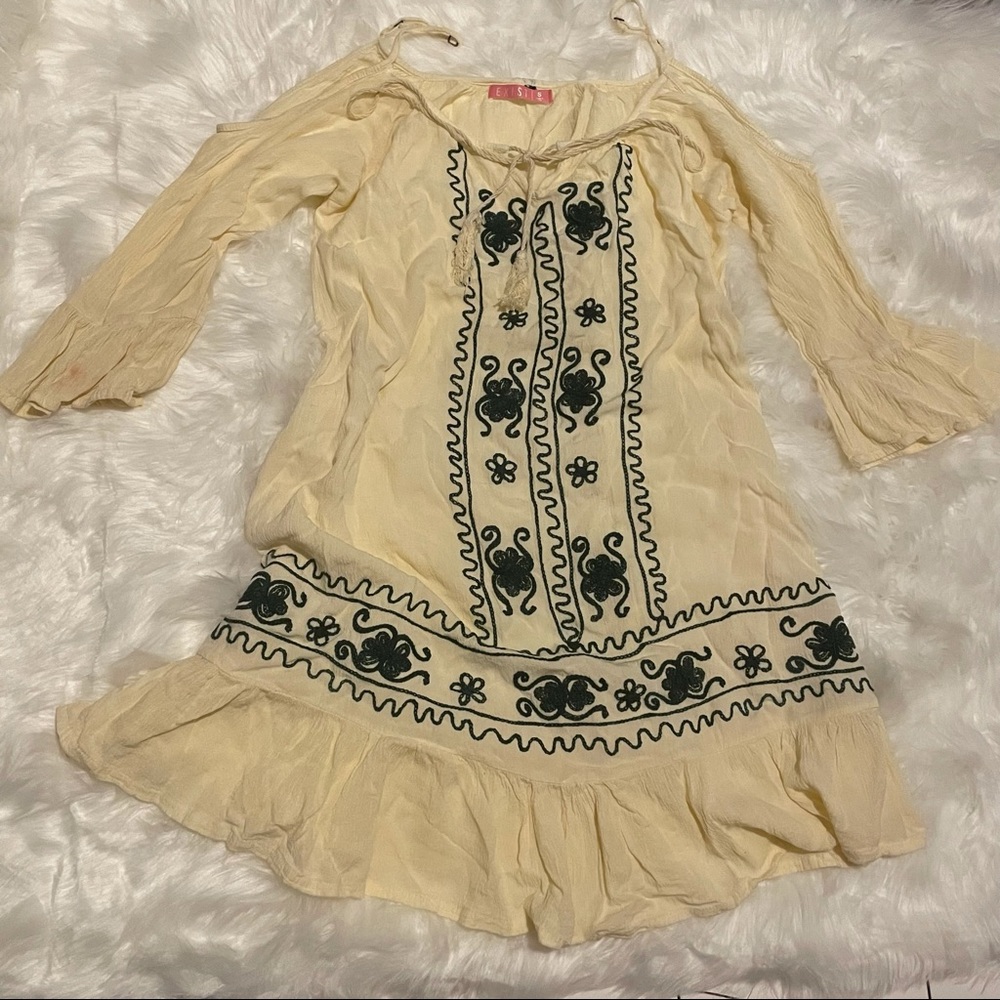 Exist Cream Flowy Boho Dress / Tunic Small, Floral & Squiggly Embroidery